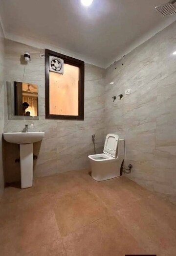 Bathroom in 3 BHK Apartment at Palm Residency Chhatarpur, Chattarpur – for Rent