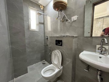 Bathroom in 3 BHK Apartment at Palm Residency Chhatarpur, Chattarpur – for Rent