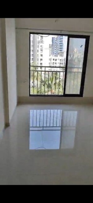 2 BHK Apartment For Rent in Oxford Navrang Crystal, Goregaon West