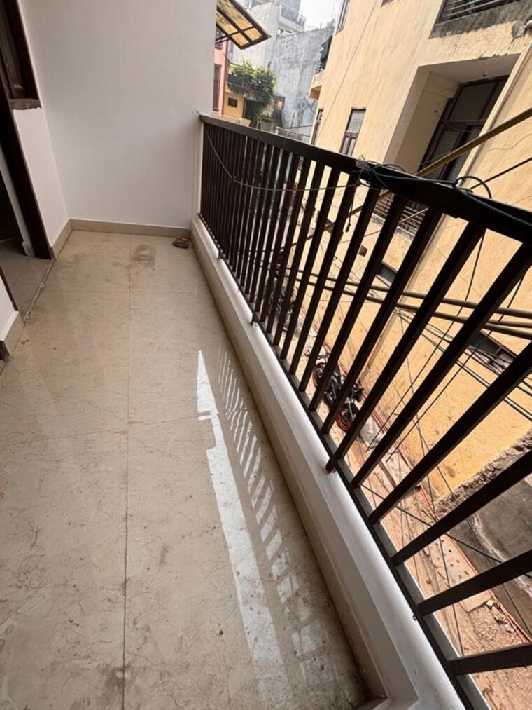 Balcony, saket 1 RK 350 Sq.Ft. Apartment In Saket Delhi 9956428