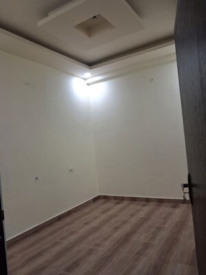 Room in 2 BHK Independent House at Takshaya Green, Nijampur Malhaur – for Rent