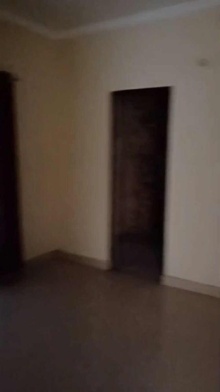 Room, vrindavan yojna 3 Bedroom 1600 Sq.Ft. Apartment In Vrindavan Yojna Lucknow 9956455