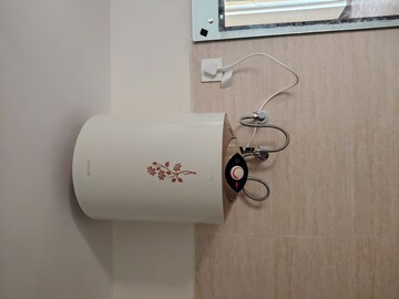 Furnished Amenities in 3 BHK Apartment at ATS Marigold, Sector 89a – for Rent