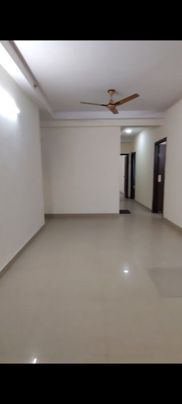 Room in 3 BHK Apartment at ATS Marigold, Sector 89a – for Rent