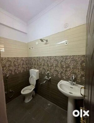 Bathroom in 2 BHK Independent House at Indira Nagar – for Rent