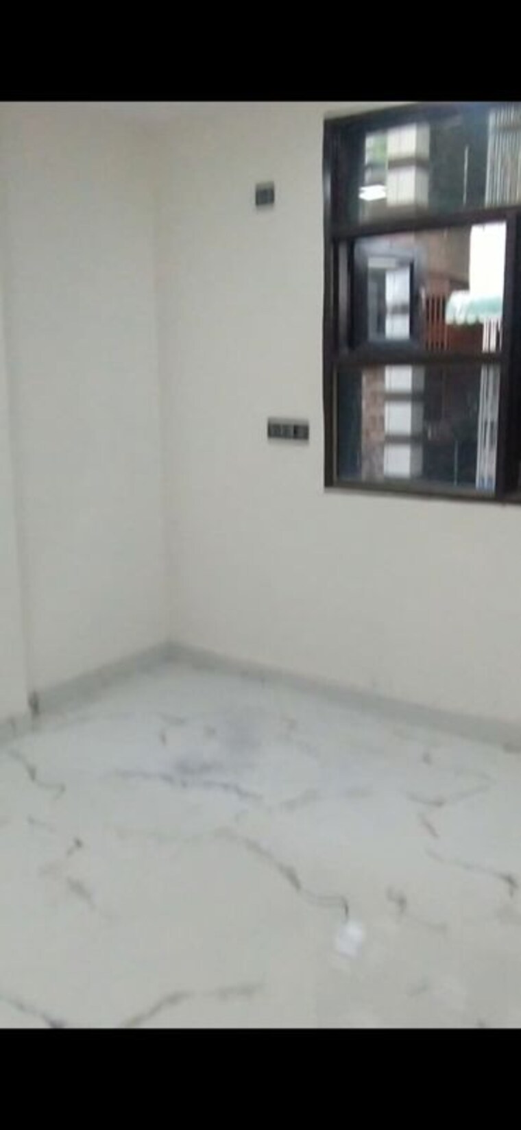 Room, vipin garden 2 Bedroom 50 Sq.Yd. Builder Floor In Vipin Garden Delhi 9956479