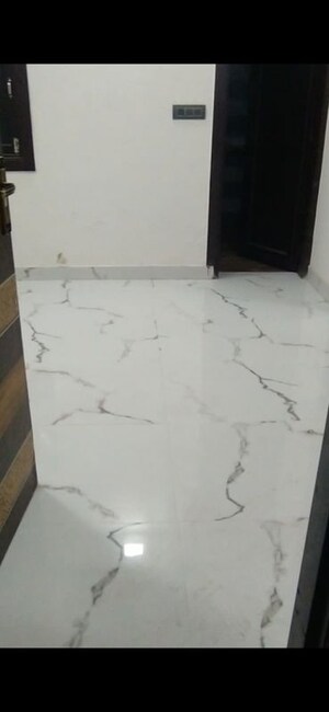 Room in 2 BHK Builder Floor at Vipin Garden – for Rent