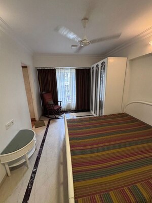 Bedroom in 3 BHK Apartment at Bandra West – for Rent