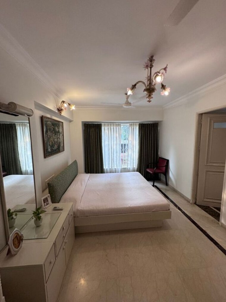 Bedroom, bandra west 3 Bedroom 1100 Sq.Ft. Apartment In Bandra West Mumbai 9954338