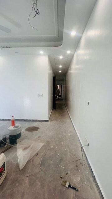 Room in 2 BHK Builder Floor at Malviya Nagar – for Rent