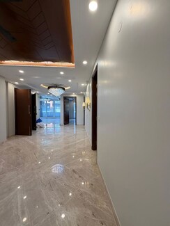 4 BHK + Pooja Room,Servant Room,Extra Room Builder Floor For Sale in DLF Phase I