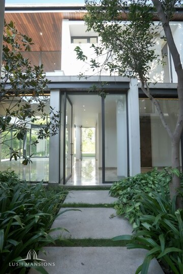 Balcony in 5 BHK Villa at Chattarpur – for Sale