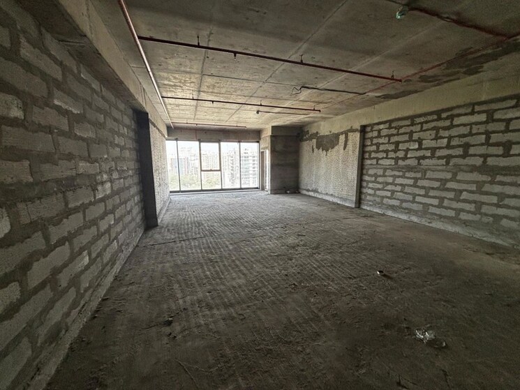  Parking, squarefeet-centrum Commercial Office Space in IT/SEZ 4500 Sq.Ft. In Wagle Industrial Estate Thane 9956514