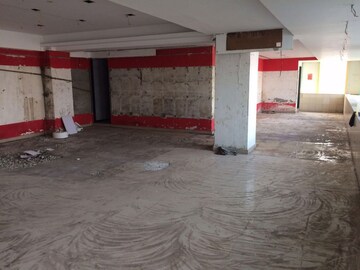 Room in  Showroom at Trans Avenue, Andheri West – for Rent