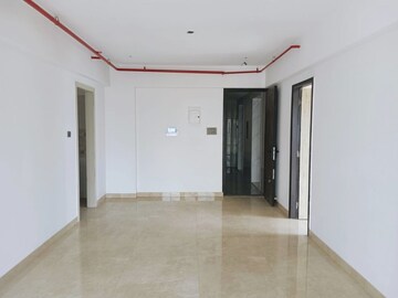 Room in 2 BHK Apartment at Shivaji Park – for Sale