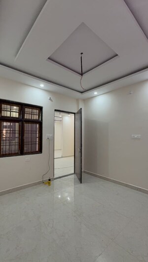 Room in 3 BHK Independent House at Kanpur Road – for Sale