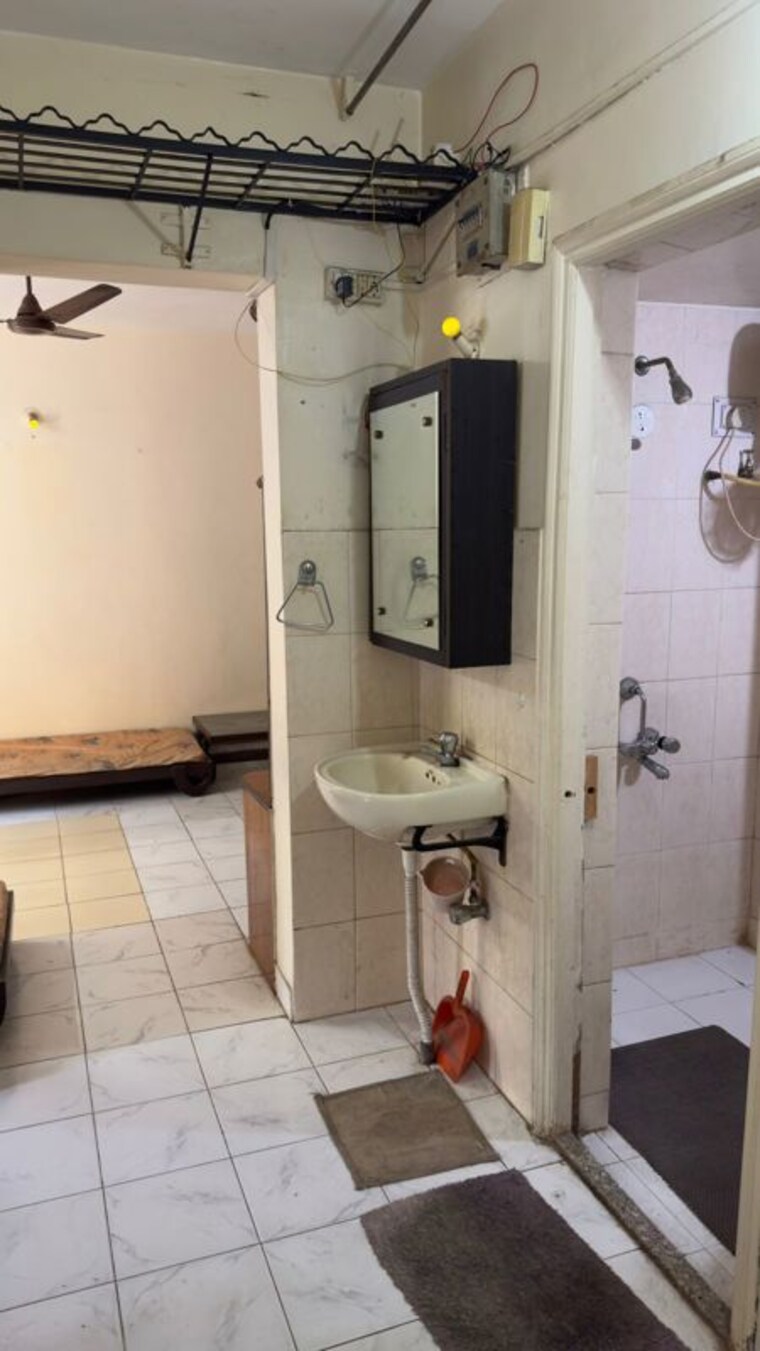 Bathroom, mahesh-paradise 2 Bedroom 740 Sq.Ft. Apartment In Aundh Pune 9956518