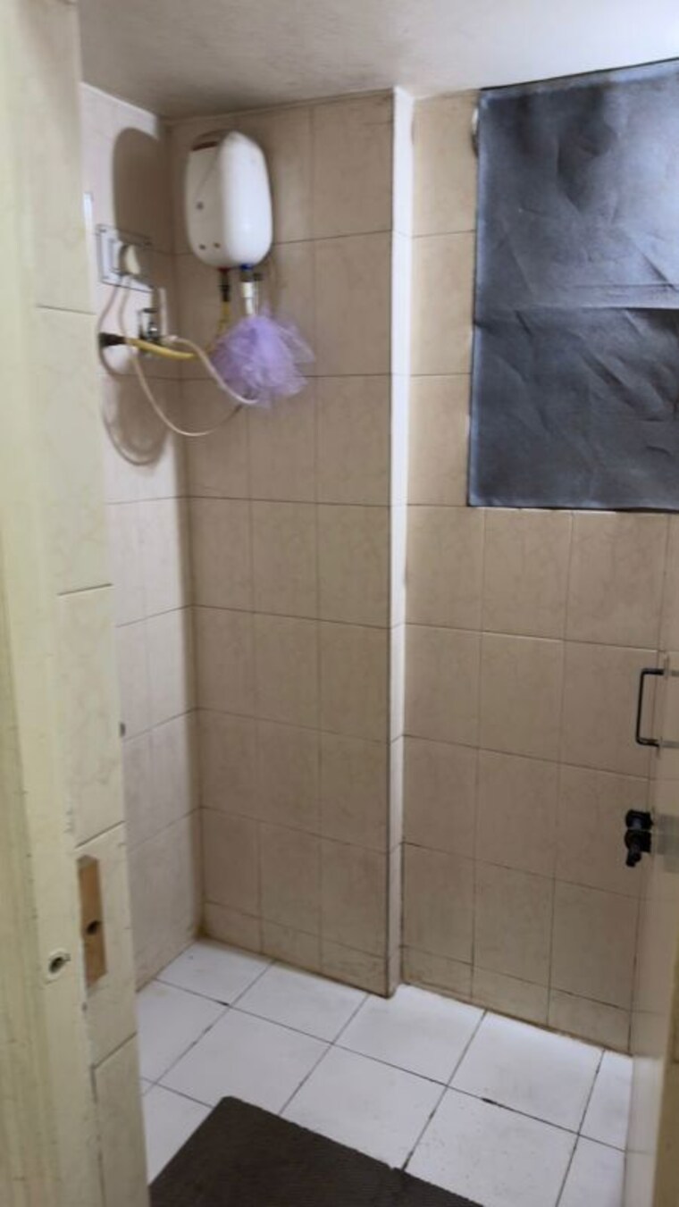 Bathroom, mahesh-paradise 2 Bedroom 740 Sq.Ft. Apartment In Aundh Pune 9956518