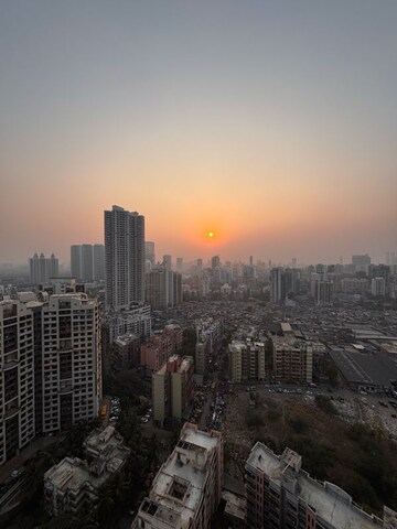 2 BHK Apartment – Exterior View View at Malad East - for Rent