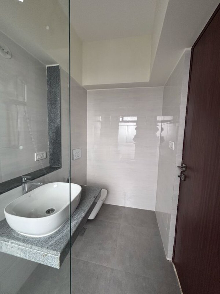 Bathroom, malad east 2 Bedroom 755 Sq.Ft. Apartment In Malad East Mumbai 9956549