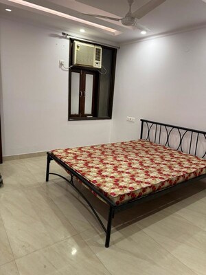Bedroom in 2 BHK Builder Floor at Saket – for Rent