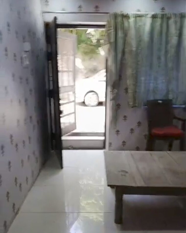 Room, aliganj 1 Bedroom 460 Sq.Ft. Villa In Aliganj Lucknow 9956558