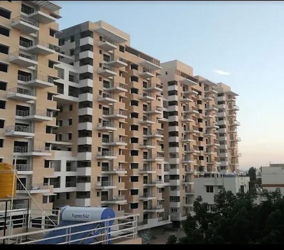 4 BHK + Pooja Room 2100 Sq.Ft. Apartment in Unishire Terraza