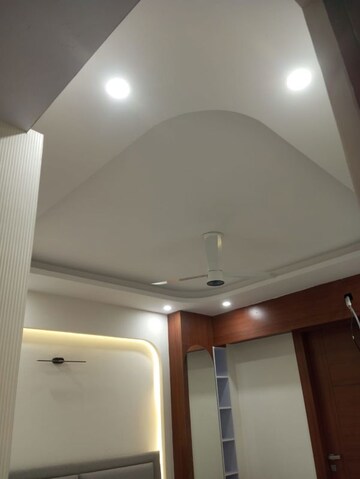 Room in 3.5 BHK Apartment at M3M Soulitude, Sector 89 – for Rent