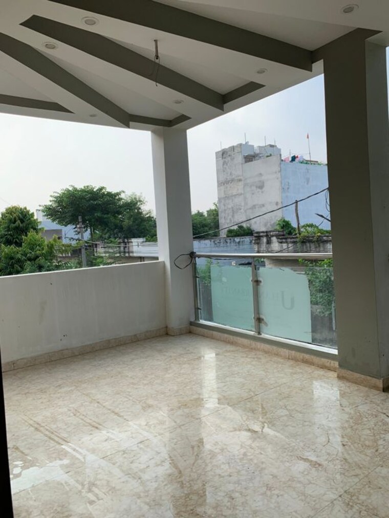 Balcony, vrindavan yojna 4 Bedroom 1900 Sq.Ft. Independent House In Vrindavan Yojna Lucknow 9956603