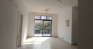 Room in 3 BHK Builder Floor at Vatika INXT City Center, Sector 83 – for Sale