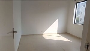 Room in 3 BHK Builder Floor at Vatika INXT City Center, Sector 83 – for Sale