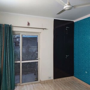 Building Lobby in 3.5 BHK Builder Floor at BPTP Elite Floors, Kheri Khurd – for Rent