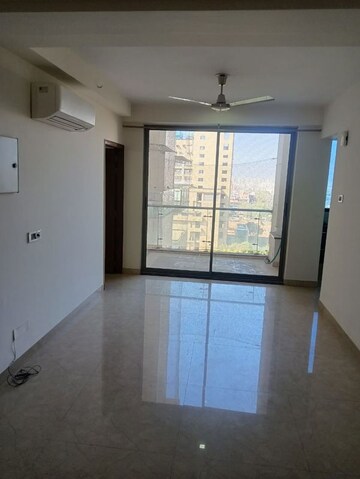 Room in 4 BHK Apartment at Bhan Nagar – for Rent