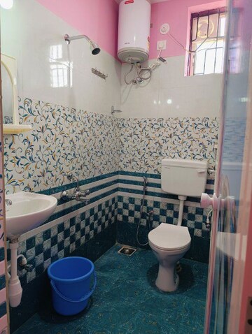 Bathroom in 1 BHK Apartment at Candolim – for Rent