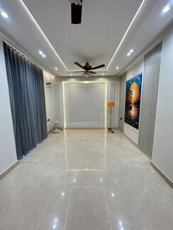 3 BHK Builder Floor For Sale in BPTP Green Oaks