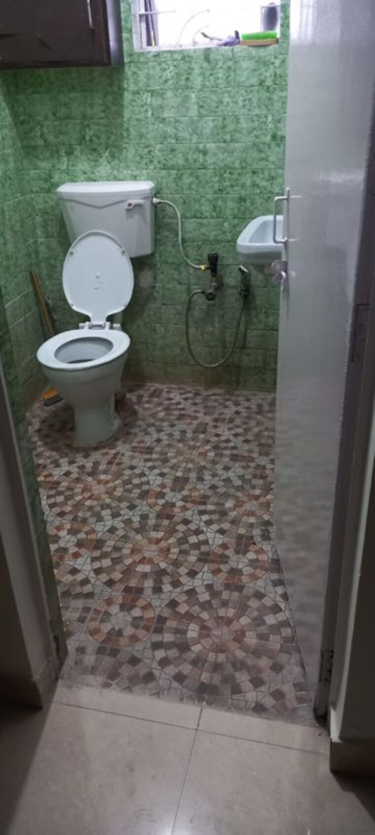 Bathroom, ip extension 2 Bedroom 950 Sq.Ft. Apartment In Ip Extension Delhi 9956746