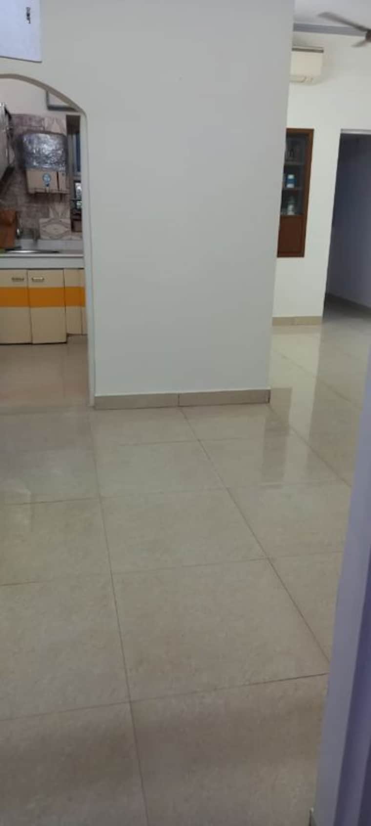 Room, ip extension 2 Bedroom 950 Sq.Ft. Apartment In Ip Extension Delhi 9956746