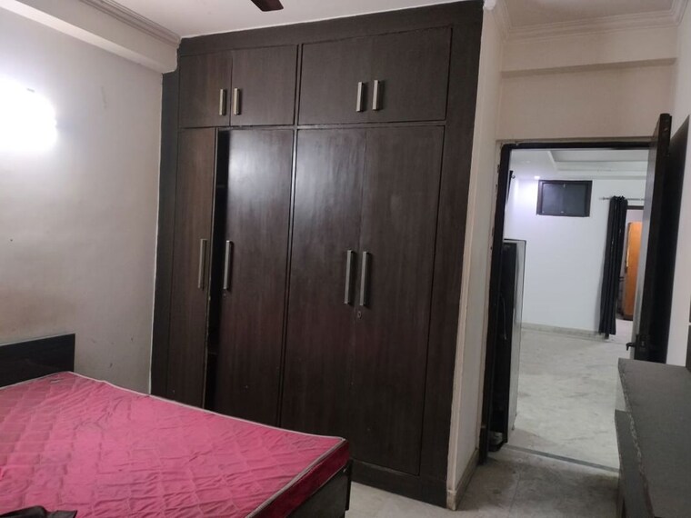Room, saket 2 Bedroom 900 Sq.Ft. Builder Floor In Saket Delhi 9956764