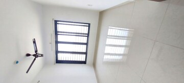 Room in 2.5 BHK Apartment at Nanded Lalit, Sinhagad Road – for Sale