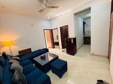 2 BHK Builder Floor For Rent in Saket