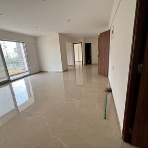 Room in 3 BHK Apartment at Kharghar Sector 19 – for Sale