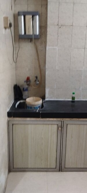 Furnished Amenities in 1 BHK Apartment at Goodwill Mansion, Vikhroli East – for Rent