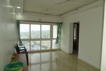 Room in 3 BHK Apartment at Omkar Alta Monte, Malad East – for Rent