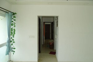 Room in 3 BHK Apartment at Omkar Alta Monte, Malad East – for Rent