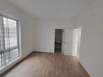 Room in 2 BHK Apartment at Surbacon Cedar, Electronic City Phase ii – for Sale