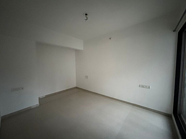 Room, cosmos-classique 2 Bedroom 600 Sq.Ft. Apartment In Ghodbunder Road Thane 9957490
