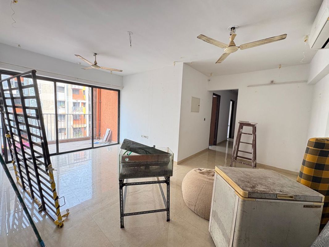 3 BHK + Pooja Room,Servant Room Apartment For Rent in Lodha Casa Urbano