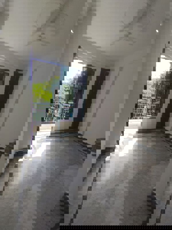 1 RkBuilder Floor For Rent in Chattarpur