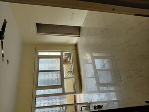 Room in 2.5 BHK Apartment at Siddharth Vihar – for Rent