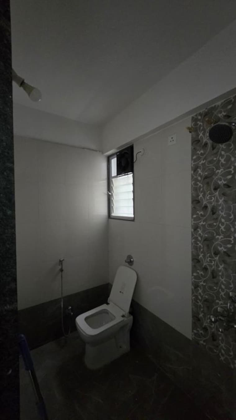 Bathroom, archana-kohinoor-glory-phase-ii 2.5 Bedroom 1500 Sq.Ft. Apartment In Mohammadwadi Pune 9957598